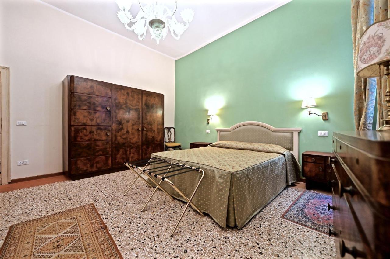 Chandeliers Apartment Venezia Esterno foto